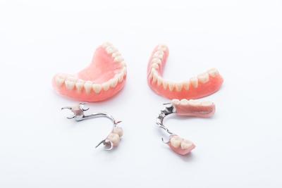 An image of dentures and partial dentures